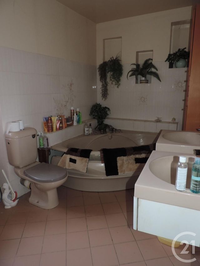 maison à vendre - 12 pièces - 556.0 m2 - LASSAY LES CHATEAUX - 53 - PAYS-DE-LOIRE - Century 21 Agence Pays D'Andaines maison à vendre - 12 pièces - 556.0 m2 - LASSAY LES CHATEAUX - 53 - PAYS-DE-LOIRE - Century 21 Agence Pays D'Andaines