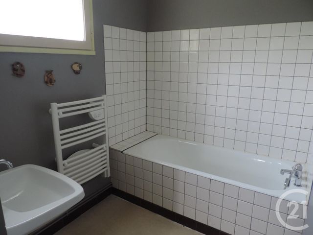 maison à louer - 3 pièces - 73.0 m2 - BAGNOLES DE L ORNE - 61 - BASSE-NORMANDIE - Century 21 Agence Pays D'Andaines maison à louer - 3 pièces - 73.0 m2 - BAGNOLES DE L ORNE - 61 - BASSE-NORMANDIE - Century 21 Agence Pays D'Andaines