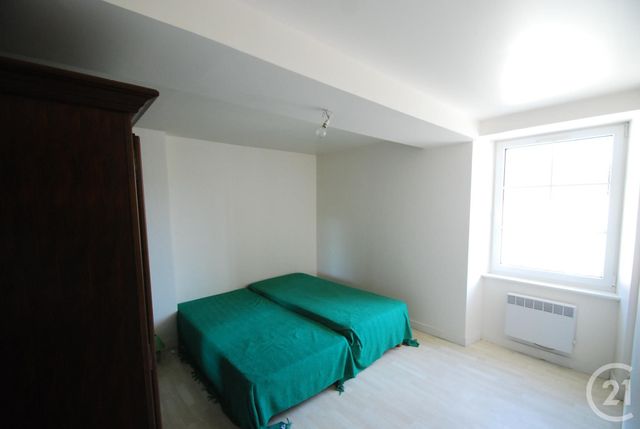 maison à vendre - 5 pièces - 85.0 m2 - LE HOUSSEAU BRETIGNOLLES - 53 - PAYS-DE-LOIRE - Century 21 Agence Pays D'Andaines maison à vendre - 5 pièces - 85.0 m2 - LE HOUSSEAU BRETIGNOLLES - 53 - PAYS-DE-LOIRE - Century 21 Agence Pays D'Andaines