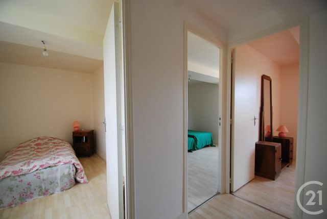 maison à vendre - 5 pièces - 85.0 m2 - LE HOUSSEAU BRETIGNOLLES - 53 - PAYS-DE-LOIRE - Century 21 Agence Pays D'Andaines maison à vendre - 5 pièces - 85.0 m2 - LE HOUSSEAU BRETIGNOLLES - 53 - PAYS-DE-LOIRE - Century 21 Agence Pays D'Andaines