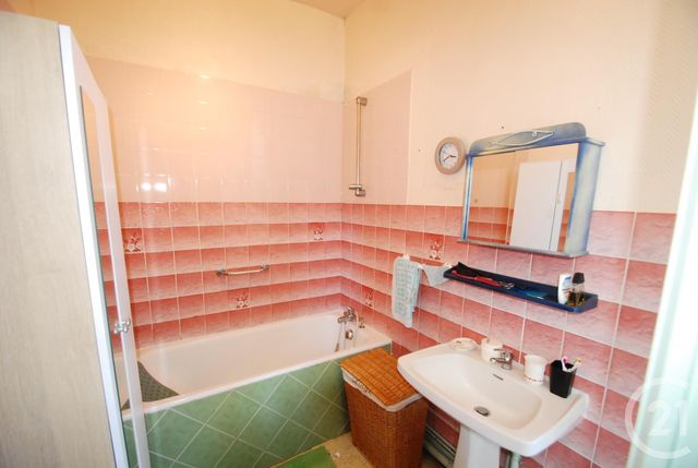 Afficher la photo en grand maison à vendre - 5 pièces - 98.6 m2 - LASSAY LES CHATEAUX - 53 - PAYS-DE-LOIRE - Century 21 Agence Pays D'Andaines