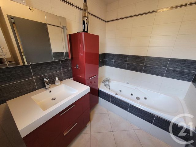 Afficher la photo en grand maison à vendre - 5 pièces - 104.0 m2 - LA FERTE MACE - 61 - BASSE-NORMANDIE - Century 21 Agence Pays D'Andaines