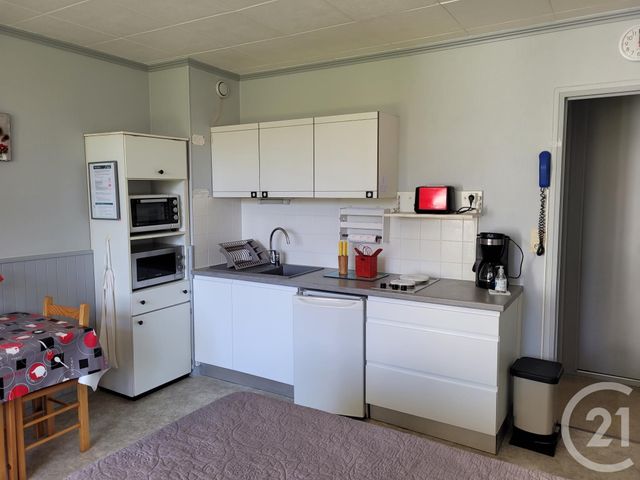 Studio à vendre - 1 pièce - 26.99 m2 - BAGNOLES DE L ORNE NORMANDIE - 61 - BASSE-NORMANDIE - Century 21 Agence Pays D'Andaines Studio à vendre - 1 pièce - 26.99 m2 - BAGNOLES DE L ORNE NORMANDIE - 61 - BASSE-NORMANDIE - Century 21 Agence Pays D'Andaines