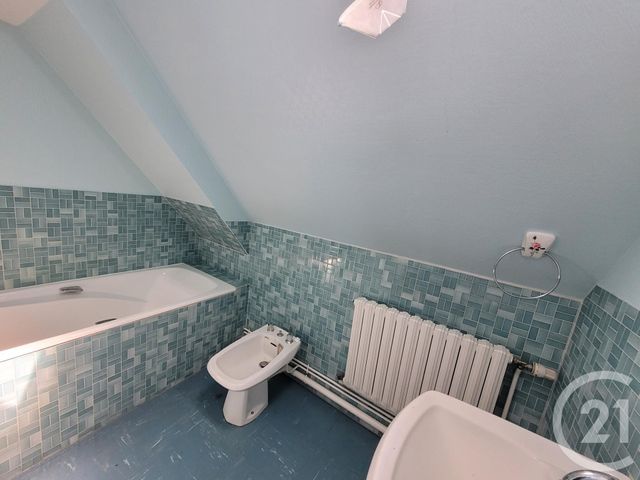 maison à vendre - 6 pièces - 97.11 m2 - LASSAY LES CHATEAUX - 53 - PAYS-DE-LOIRE - Century 21 Agence Pays D'Andaines maison à vendre - 6 pièces - 97.11 m2 - LASSAY LES CHATEAUX - 53 - PAYS-DE-LOIRE - Century 21 Agence Pays D'Andaines