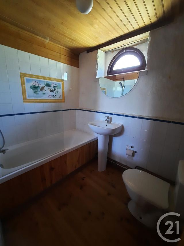 maison à vendre - 5 pièces - 172.18 m2 - LASSAY LES CHATEAUX - 53 - PAYS-DE-LOIRE - Century 21 Agence Pays D'Andaines maison à vendre - 5 pièces - 172.18 m2 - LASSAY LES CHATEAUX - 53 - PAYS-DE-LOIRE - Century 21 Agence Pays D'Andaines