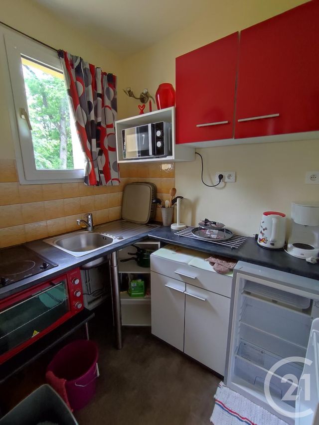 Afficher la photo en grand Studio à vendre - 1 pièce - 21.59 m2 - BAGNOLES DE L ORNE NORMANDIE - 61 - BASSE-NORMANDIE - Century 21 Agence Pays D'Andaines