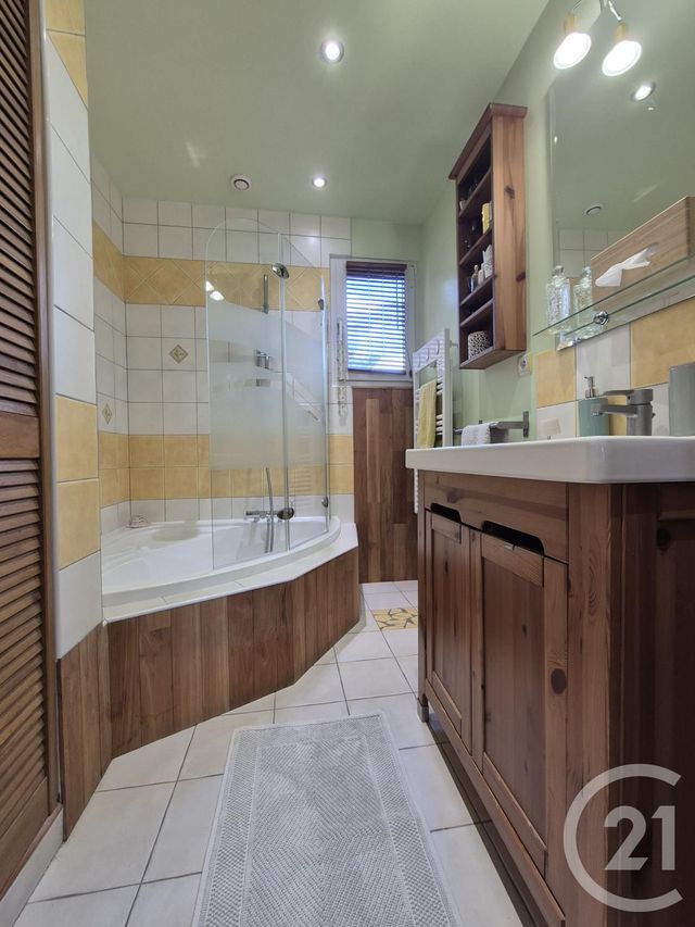 maison à vendre - 8 pièces - 197.5 m2 - BAGNOLES DE L ORNE NORMANDIE - 61 - BASSE-NORMANDIE - Century 21 Agence Pays D'Andaines