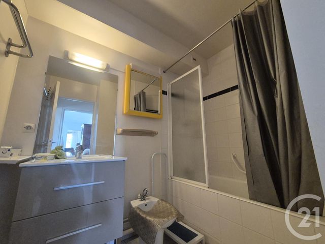 Appartement F2 à vendre - 2 pièces - 45.81 m2 - BAGNOLES DE L ORNE NORMANDIE - 61 - BASSE-NORMANDIE - Century 21 Agence Pays D'Andaines