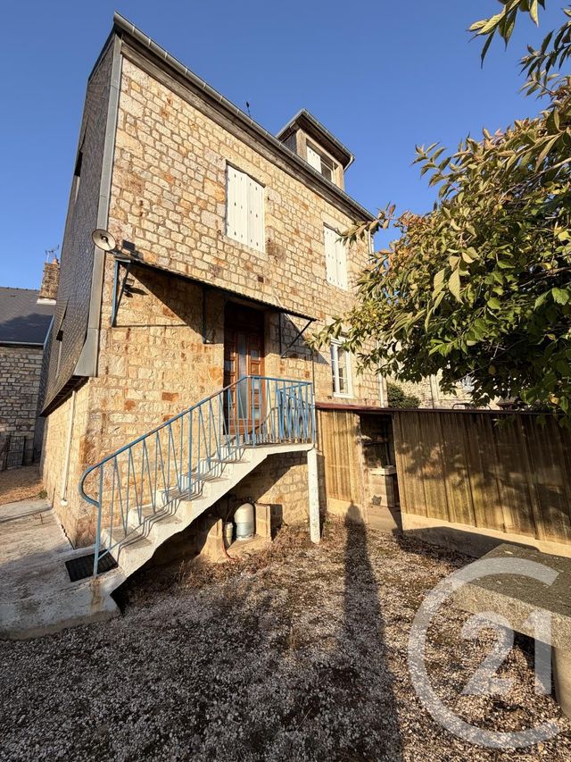 Afficher la photo en grand maison à vendre - 4 pièces - 74.08 m2 - DOMFRONT EN POIRAIE - 61 - BASSE-NORMANDIE - Century 21 Agence Pays D'Andaines