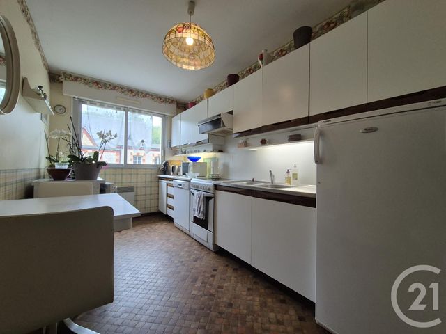 Appartement F3 à vendre - 3 pièces - 67.76 m2 - BAGNOLES DE L ORNE NORMANDIE - 61 - BASSE-NORMANDIE - Century 21 Agence Pays D'Andaines