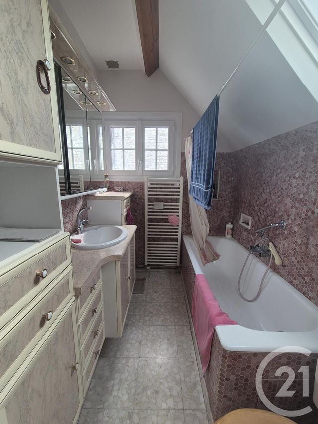 Afficher la photo en grand maison à vendre - 5 pièces - 104.0 m2 - BAGNOLES DE L ORNE NORMANDIE - 61 - BASSE-NORMANDIE - Century 21 Agence Pays D'Andaines