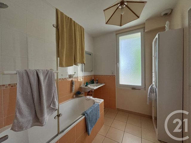 maison à vendre - 5 pièces - 121.0 m2 - BAGNOLES DE L ORNE NORMANDIE - 61 - BASSE-NORMANDIE - Century 21 Agence Pays D'Andaines