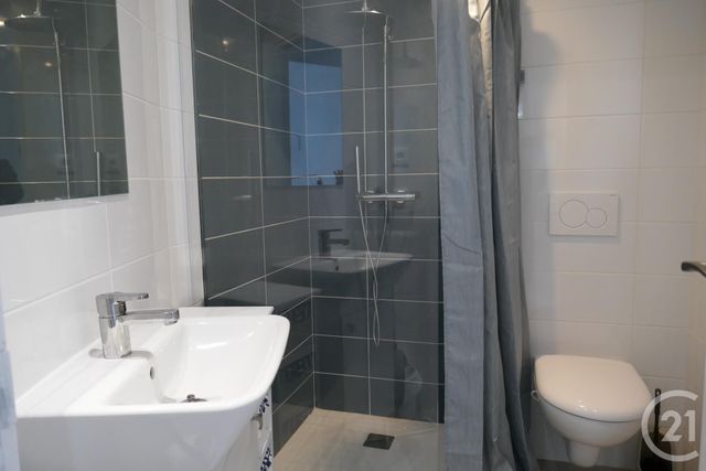 Appartement F2 à louer - 2 pièces - 29.0 m2 - BAGNOLES DE L ORNE NORMANDIE - 61 - BASSE-NORMANDIE - Century 21 Agence Pays D'Andaines