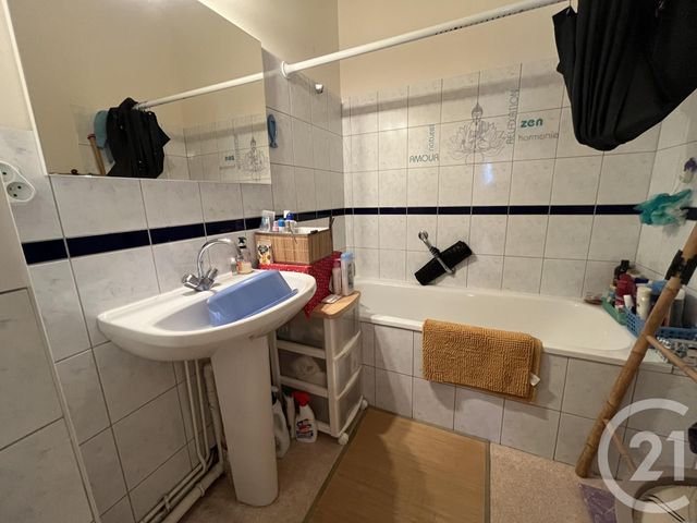 Appartement T3 à louer - 3 pièces - 58.9 m2 - BAGNOLES DE L ORNE NORMANDIE - 61 - BASSE-NORMANDIE - Century 21 Agence Pays D'Andaines