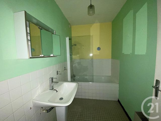 Appartement F2 à vendre - 2 pièces - 45.0 m2 - BAGNOLES DE L ORNE NORMANDIE - 61 - BASSE-NORMANDIE - Century 21 Agence Pays D'Andaines