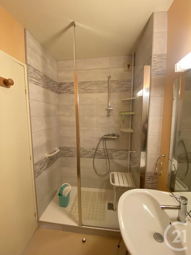 Appartement F2 à louer - 2 pièces - 37.55 m2 - BAGNOLES DE L ORNE NORMANDIE - 61 - BASSE-NORMANDIE - Century 21 Agence Pays D'Andaines