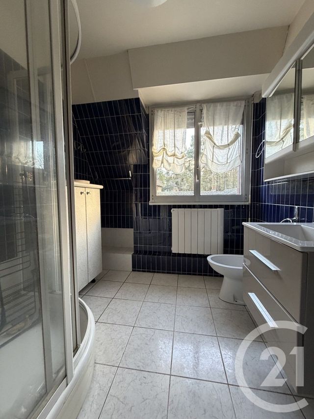 Appartement F3 à vendre - 3 pièces - 79.31 m2 - BAGNOLES DE L ORNE NORMANDIE - 61 - BASSE-NORMANDIE - Century 21 Agence Pays D'Andaines