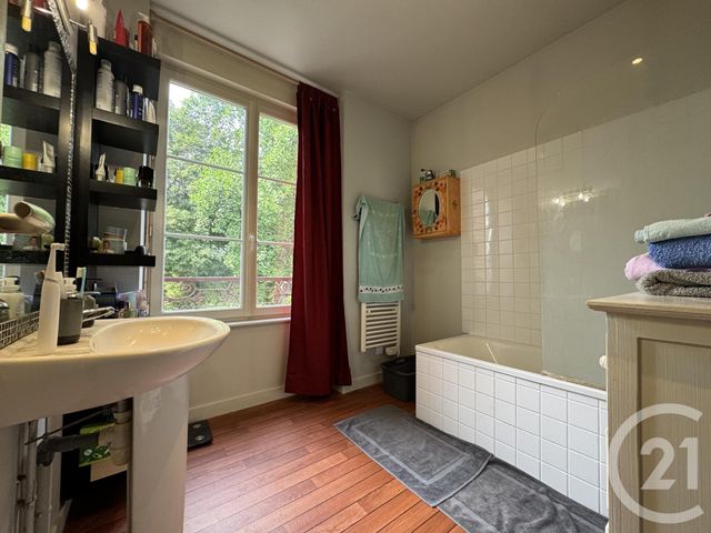 Appartement F3 à louer - 3 pièces - 87.53 m2 - BAGNOLES DE L ORNE NORMANDIE - 61 - BASSE-NORMANDIE - Century 21 Agence Pays D'Andaines