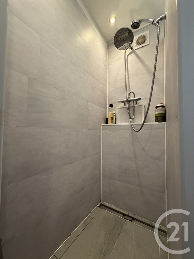 Appartement T2 à vendre - 2 pièces - 42.73 m2 - BAGNOLES DE L ORNE NORMANDIE - 61 - BASSE-NORMANDIE - Century 21 Agence Pays D'Andaines