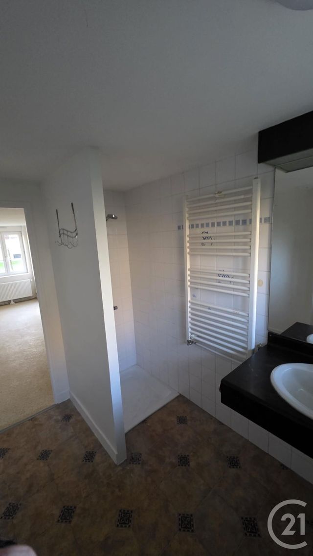 Appartement à louer - 3 pièces - 69.76 m2 - BAGNOLES DE L ORNE NORMANDIE - 61 - BASSE-NORMANDIE - Century 21 Agence Pays D'Andaines