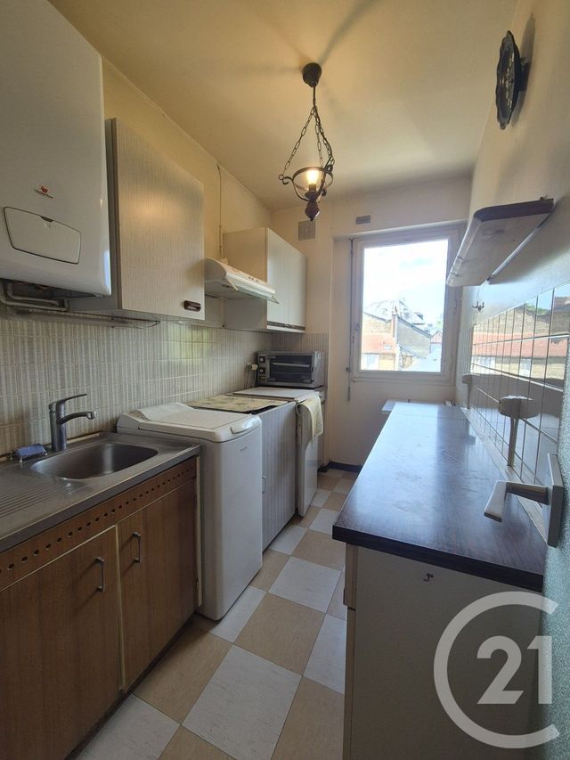 Appartement F3 à vendre - 3 pièces - 58.73 m2 - BAGNOLES DE L ORNE NORMANDIE - 61 - BASSE-NORMANDIE - Century 21 Agence Pays D'Andaines