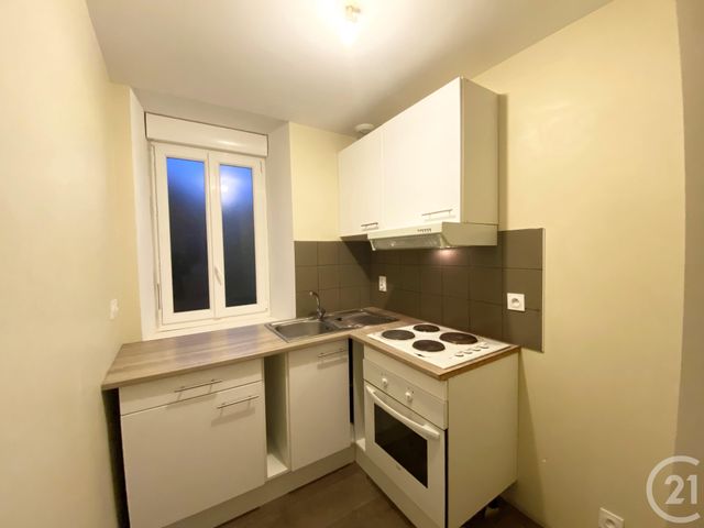 Appartement F3 à louer - 3 pièces - 71.73 m2 - BAGNOLES DE L ORNE NORMANDIE - 61 - BASSE-NORMANDIE - Century 21 Agence Pays D'Andaines