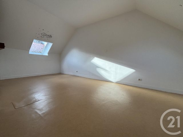 maison à louer - 4 pièces - 96.8 m2 - STE MARGUERITE DE CARROUGES - 61 - BASSE-NORMANDIE - Century 21 Agence Pays D'Andaines