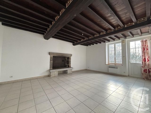 maison à louer - 4 pièces - 96.8 m2 - STE MARGUERITE DE CARROUGES - 61 - BASSE-NORMANDIE - Century 21 Agence Pays D'Andaines