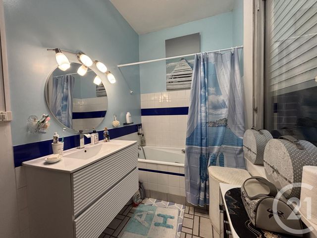 Appartement F3 à vendre - 2 pièces - 83.33 m2 - BAGNOLES DE L ORNE NORMANDIE - 61 - BASSE-NORMANDIE - Century 21 Agence Pays D'Andaines