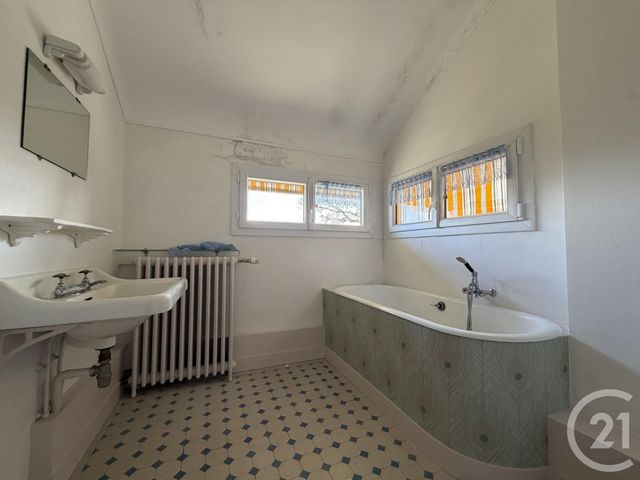 maison à vendre - 7 pièces - 150.0 m2 - BAGNOLES DE L ORNE NORMANDIE - 61 - BASSE-NORMANDIE - Century 21 Agence Pays D'Andaines