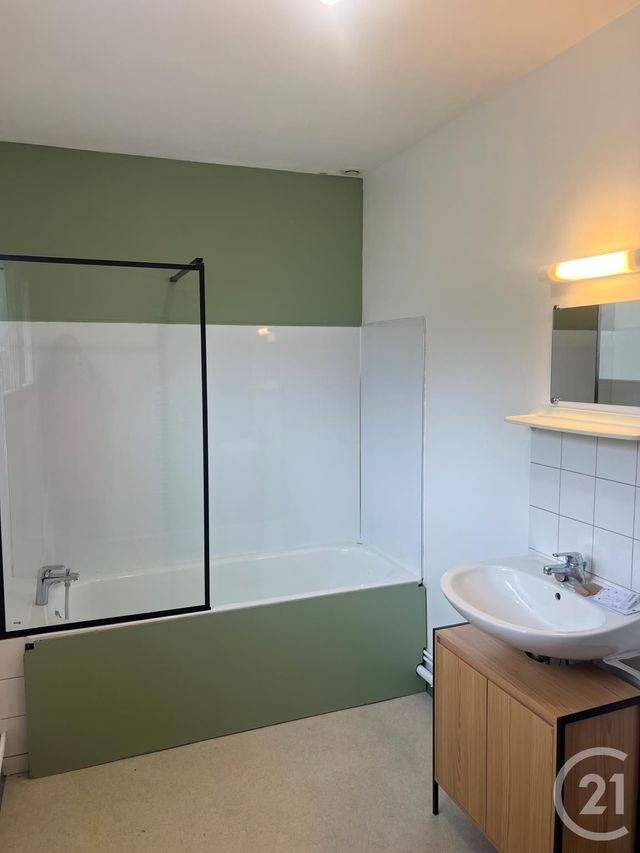 maison à louer - 6 pièces - 114.7 m2 - LA FERTE MACE - 61 - BASSE-NORMANDIE - Century 21 Agence Pays D'Andaines