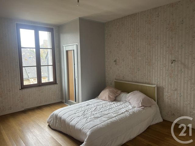 maison à louer - 5 pièces - 186.77 m2 - CARROUGES - 61 - BASSE-NORMANDIE - Century 21 Agence Pays D'Andaines