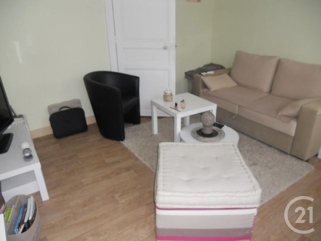 Appartement F2 à louer - 2 pièces - 48.0 m2 - BAGNOLES DE L ORNE NORMANDIE - 61 - BASSE-NORMANDIE - Century 21 Agence Pays D'Andaines