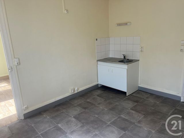 Appartement F2 à louer - 2 pièces - 48.0 m2 - BAGNOLES DE L ORNE NORMANDIE - 61 - BASSE-NORMANDIE - Century 21 Agence Pays D'Andaines