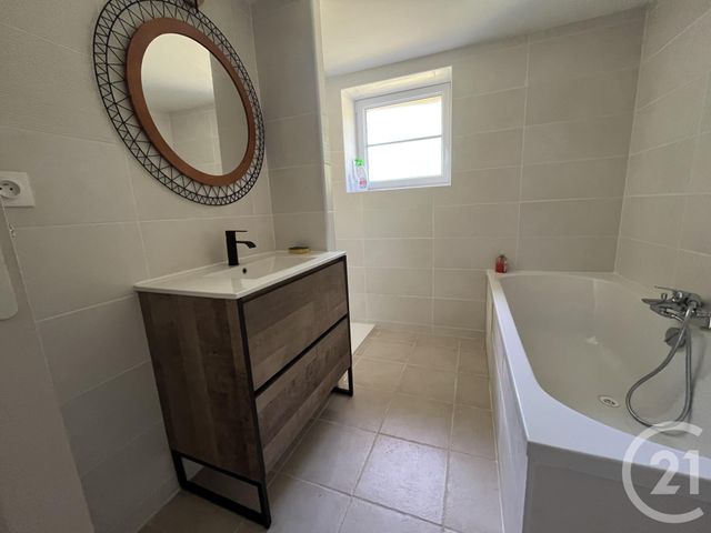 maison à louer - 6 pièces - 130.82 m2 - JUVIGNY VAL D ANDAINE - 61 - BASSE-NORMANDIE - Century 21 Agence Pays D'Andaines