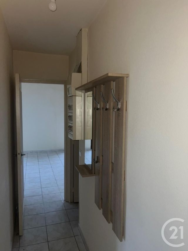 Appartement à louer - 3 pièces - 64.08 m2 - DOMFRONT EN POIRAIE - 61 - BASSE-NORMANDIE - Century 21 Agence Pays D'Andaines