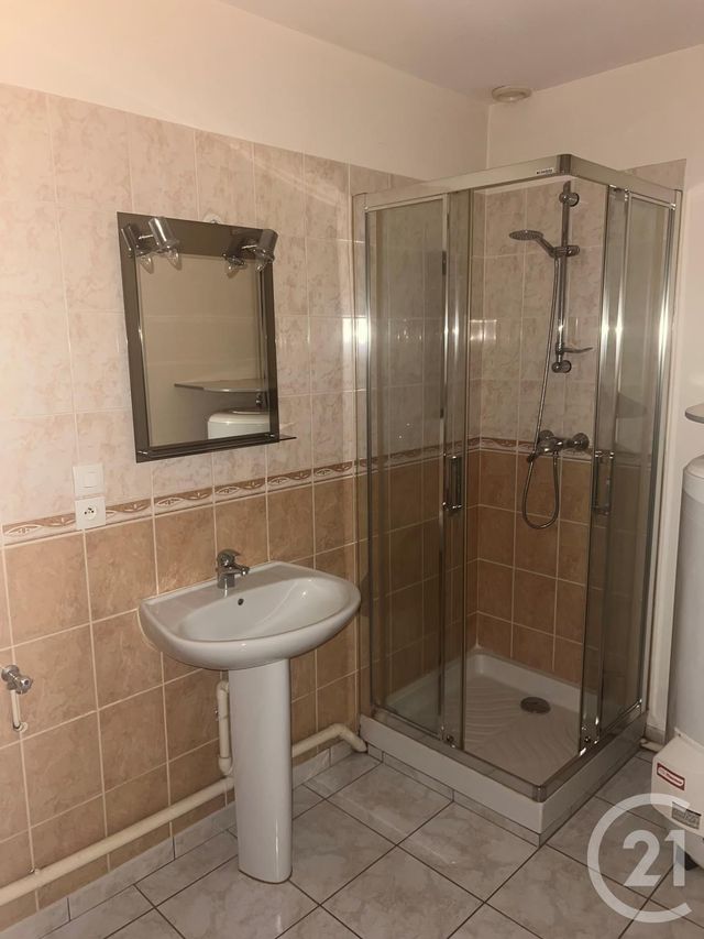 Appartement à louer - 3 pièces - 64.08 m2 - DOMFRONT EN POIRAIE - 61 - BASSE-NORMANDIE - Century 21 Agence Pays D'Andaines