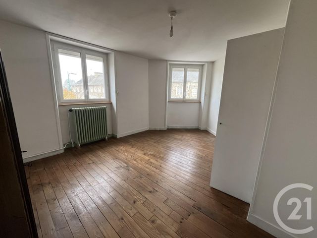 maison à louer - 7 pièces - 160.0 m2 - JOUE DU BOIS - 61 - BASSE-NORMANDIE - Century 21 Agence Pays D'Andaines