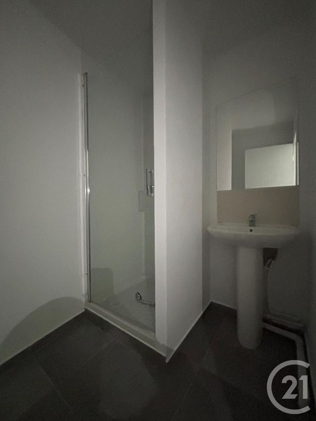 Appartement à louer - 2 pièces - 41.0 m2 - BAGNOLES DE L ORNE NORMANDIE - 61 - BASSE-NORMANDIE - Century 21 Agence Pays D'Andaines