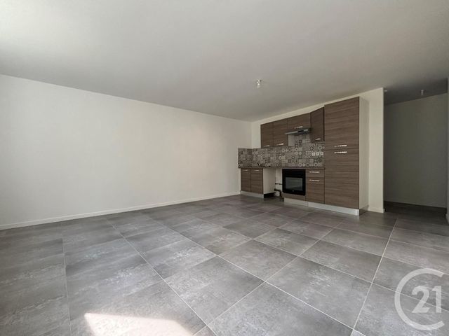 Appartement à louer - 2 pièces - 41.0 m2 - BAGNOLES DE L ORNE NORMANDIE - 61 - BASSE-NORMANDIE - Century 21 Agence Pays D'Andaines