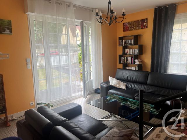 Appartement F4 à louer - 4 pièces - 90.11 m2 - BAGNOLES DE L ORNE NORMANDIE - 61 - BASSE-NORMANDIE - Century 21 Agence Pays D'Andaines