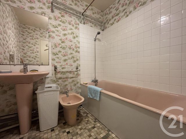 Appartement T2 à vendre - 3 pièces - 38.48 m2 - BAGNOLES DE L ORNE NORMANDIE - 61 - BASSE-NORMANDIE - Century 21 Agence Pays D'Andaines