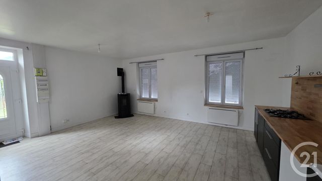 maison à louer - 5 pièces - 77.37 m2 - BAGNOLES DE L ORNE NORMANDIE - 61 - BASSE-NORMANDIE - Century 21 Agence Pays D'Andaines