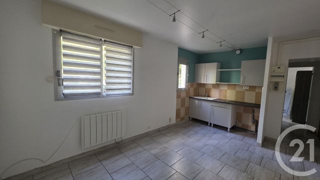 Appartement à louer - 2 pièces - 31.0 m2 - BAGNOLES DE L ORNE NORMANDIE - 61 - BASSE-NORMANDIE - Century 21 Agence Pays D'Andaines