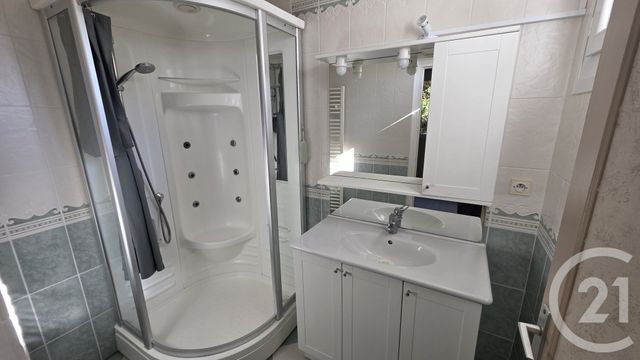 Appartement F2 à louer - 2 pièces - 38.0 m2 - BAGNOLES DE L ORNE - 61 - BASSE-NORMANDIE - Century 21 Agence Pays D'Andaines